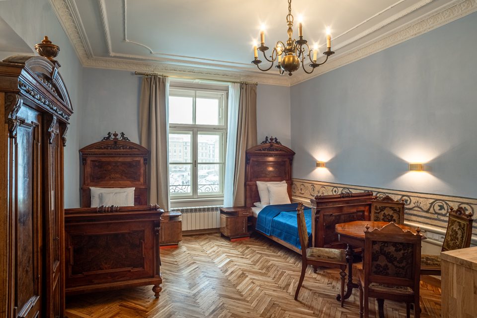 Apartament typu Suite z dwoma pojedynczymi łóżkami